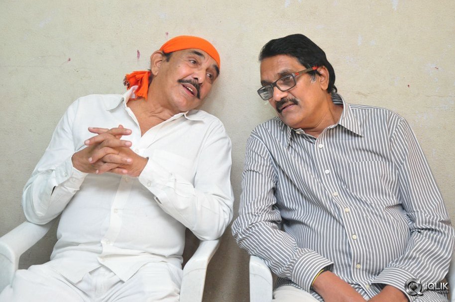 Celebrities-Pay-Homage-To-Edida-Nageswara-Rao